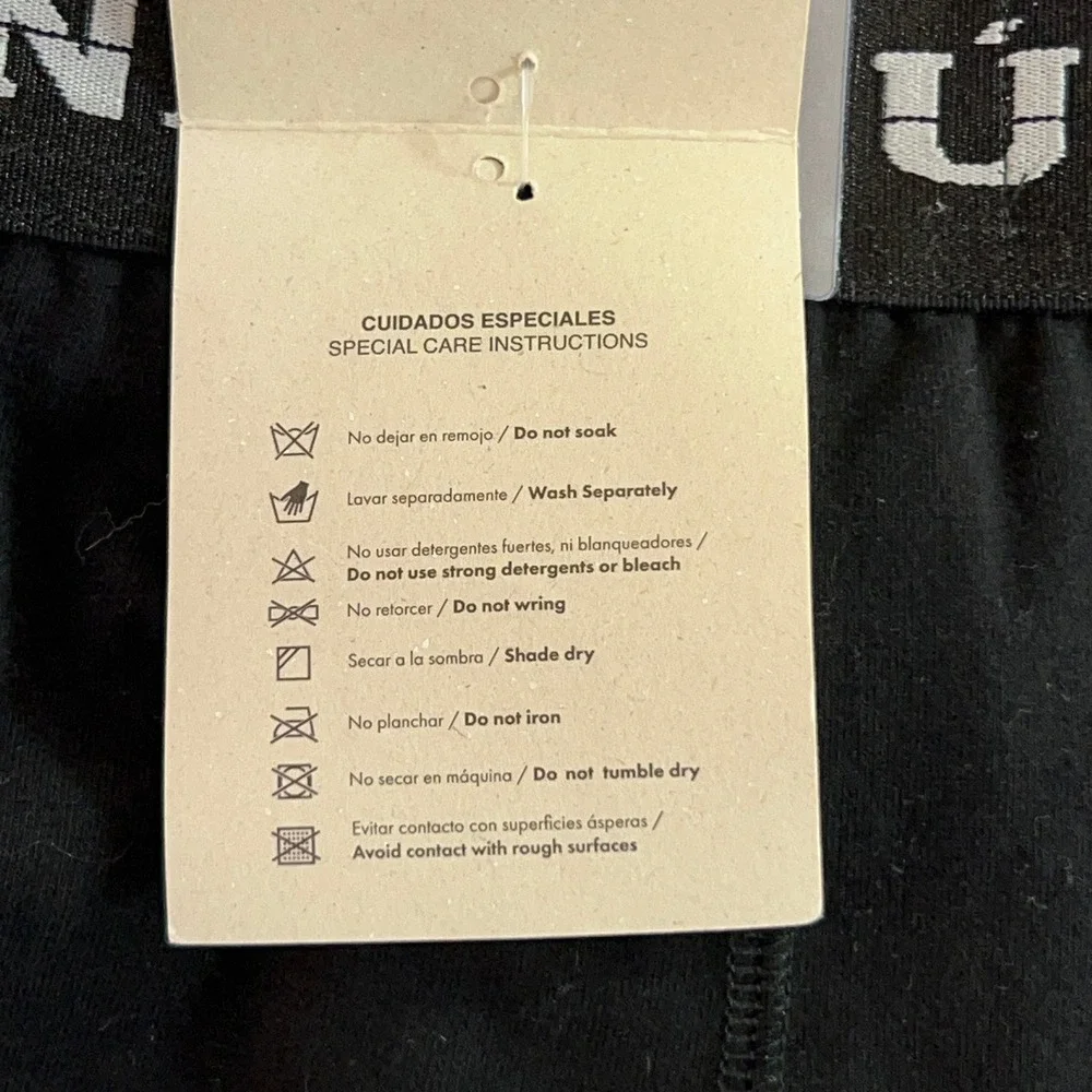 Mundo Unico Mens Medium Black Brief Copa Cotton Spandex Underwear 2-Pack NWT